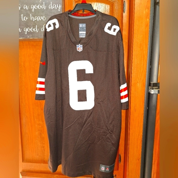 A Nike Official Cleveland Browns #6 Owusu-Koramoah Jersey In A Mens XXL. NWOT - Picture 1 of 8